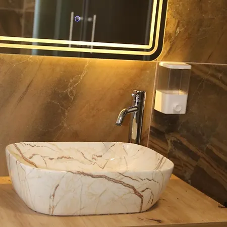 Apartamento Guzijan Seosko Domacinstvo Sipovo